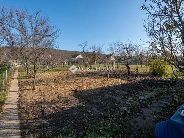 Eladó ház Vértessomló 424 nm