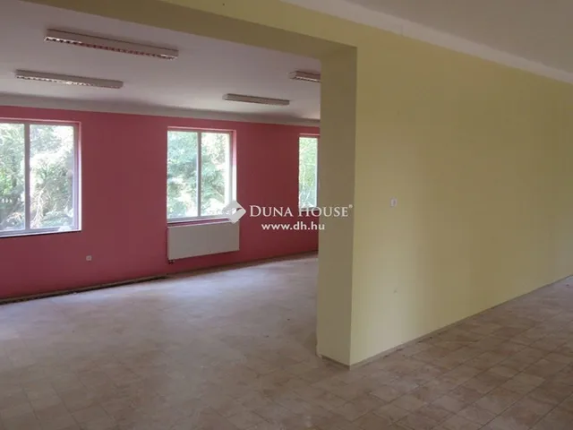 Eladó ház Oroszlány 1000 nm