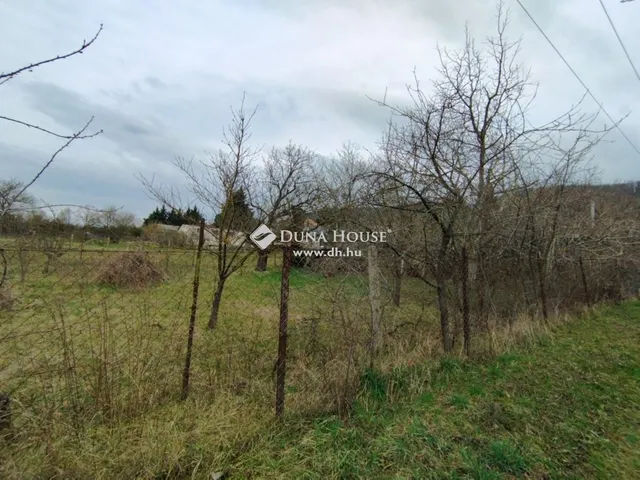 Eladó telek Szárliget 918 nm