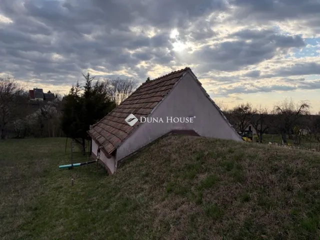 Eladó ház Baj 27 nm