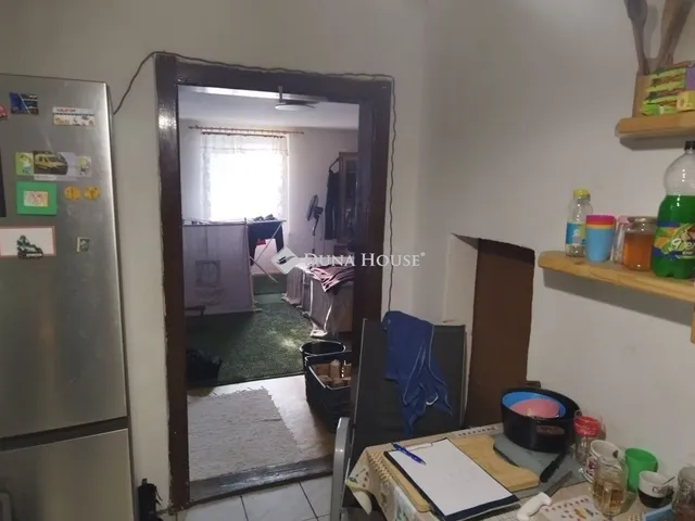 Eladó ház Naszály 58 nm