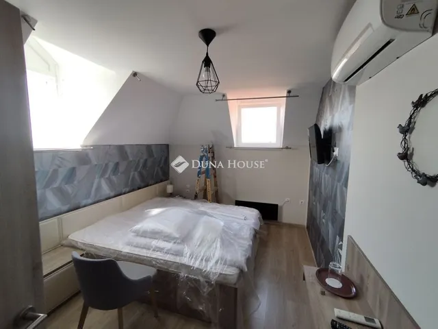 Eladó kereskedelmi és ipari ingatlan Sümeg 700 nm