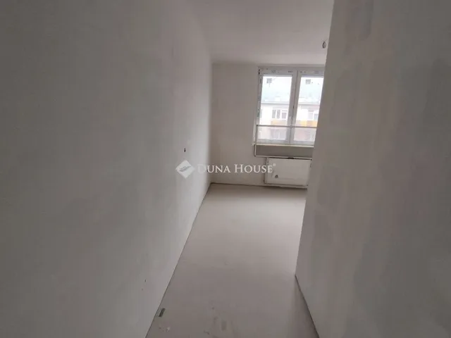 Eladó lakás Tatabánya, Újváros 50 nm