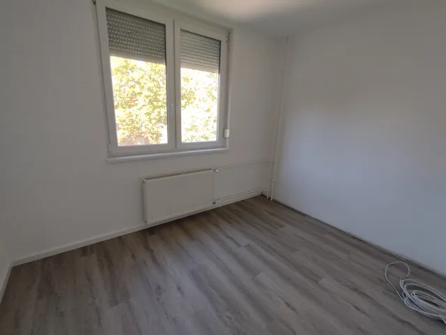 Eladó lakás Tatabánya, Újváros 43 nm