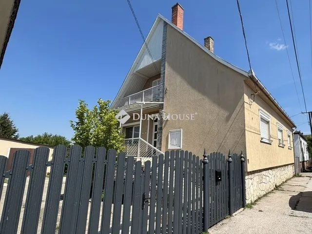 Eladó ház Kecskéd 300 nm