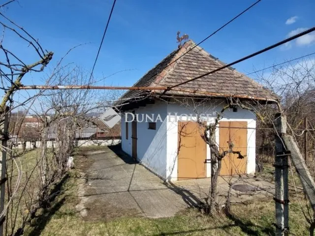 Eladó nyaraló Tatabánya 30 nm