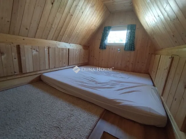 Eladó nyaraló Tatabánya 19 nm