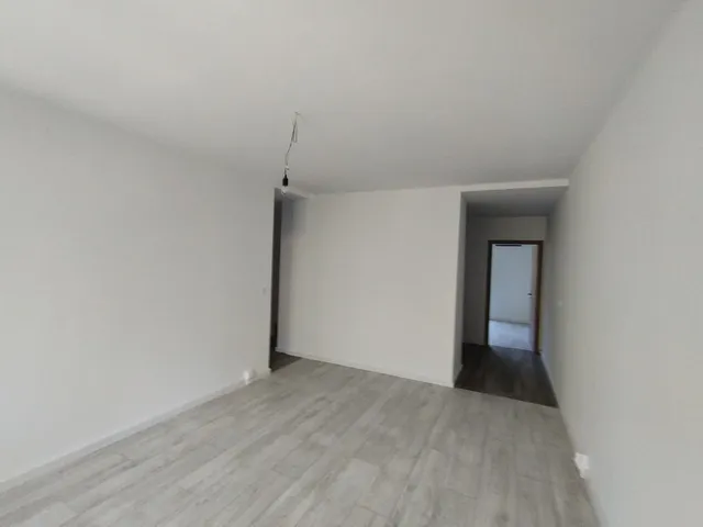 Eladó lakás Tatabánya, Újváros 92 nm