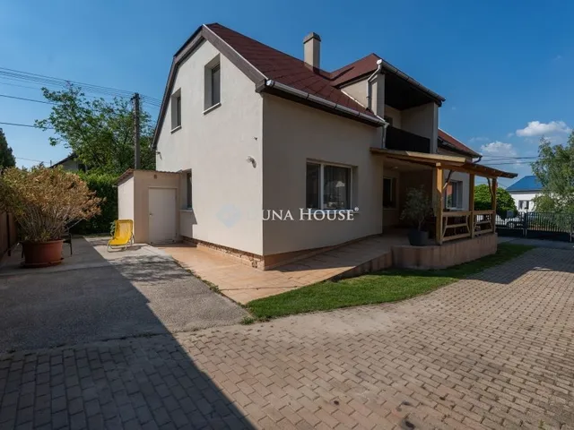 Eladó ház Tata 166 nm