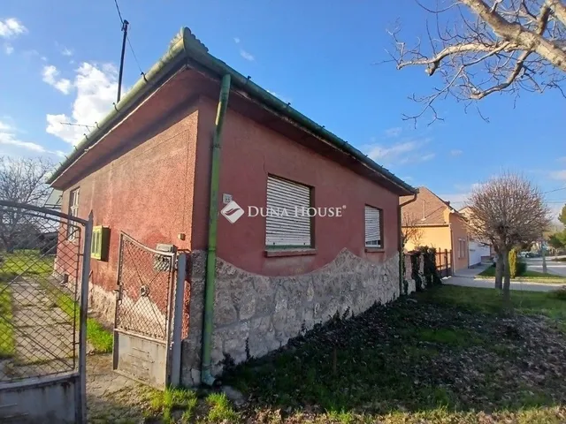 Eladó ház Komárom 82 nm