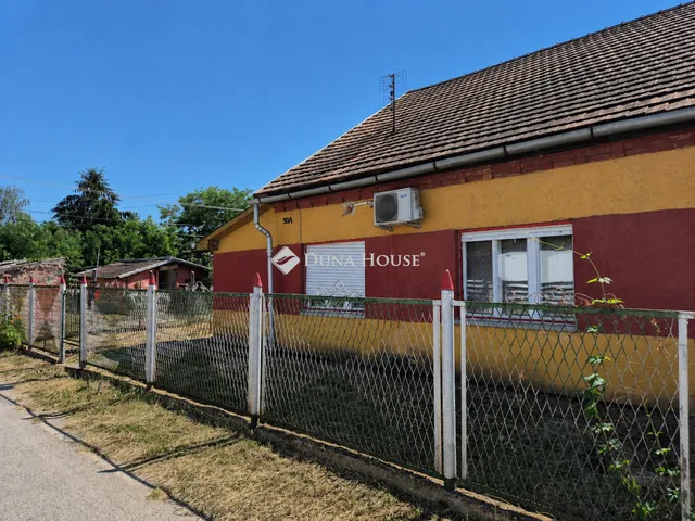 Eladó ház Környe 90 nm