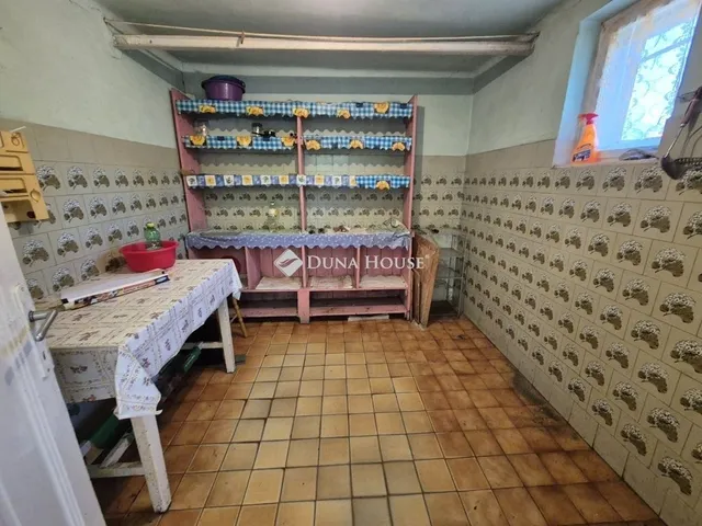 Eladó ház Környe 90 nm