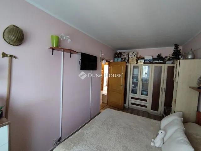 Eladó lakás Tatabánya, Sárberek 67 nm
