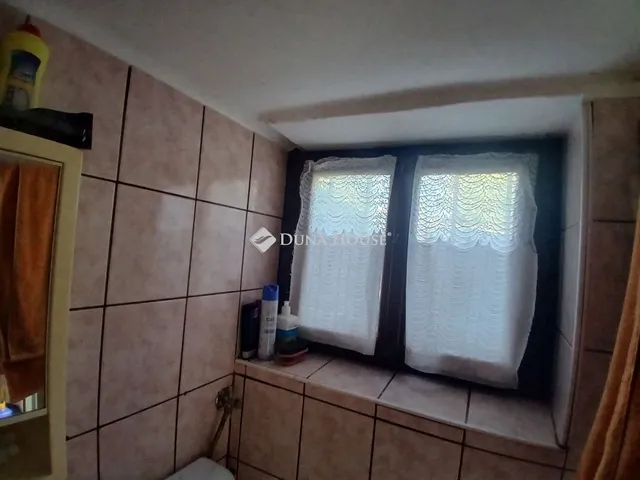 Eladó nyaraló Tatabánya, Kertváros 31 nm
