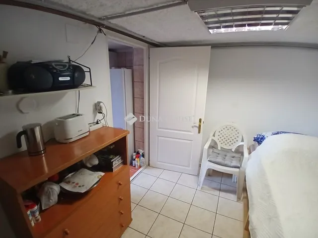Eladó nyaraló Tatabánya, Kertváros 31 nm