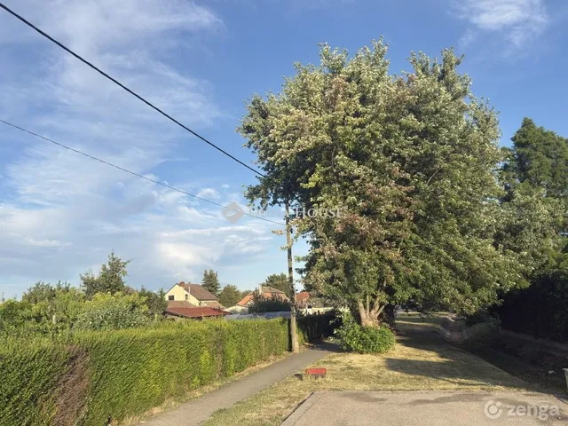 Eladó telek Tarján 591 nm