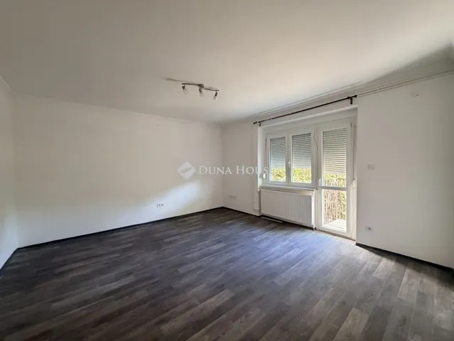 Kiadó lakás Oroszlány 35 nm