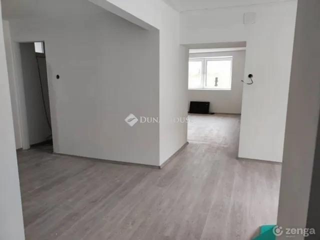 Eladó ház Kánya 70 nm