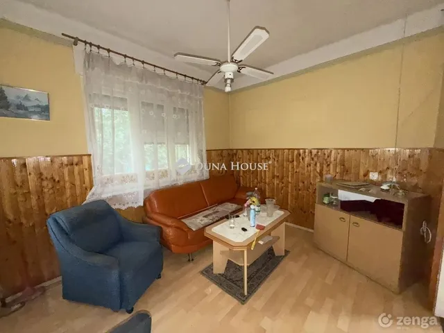 Eladó ház Komárom 79 nm