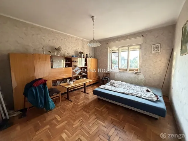 Eladó ház Komárom 79 nm