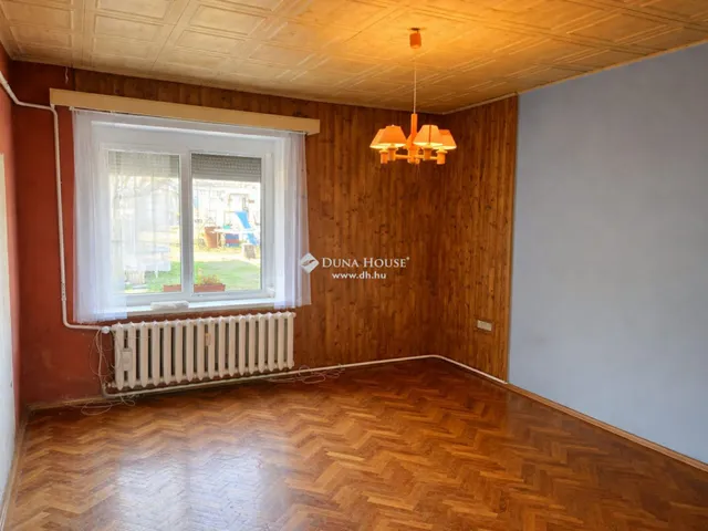 Eladó lakás Bokod 89 nm