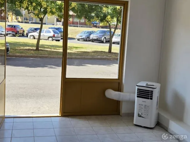 Eladó kereskedelmi és ipari ingatlan Dorog 18 nm