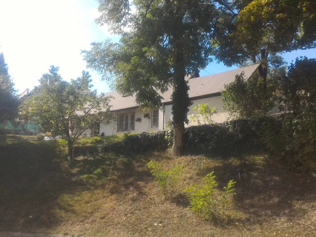 Kiadó kereskedelmi és ipari ingatlan Budapest XII. kerület 48 nm