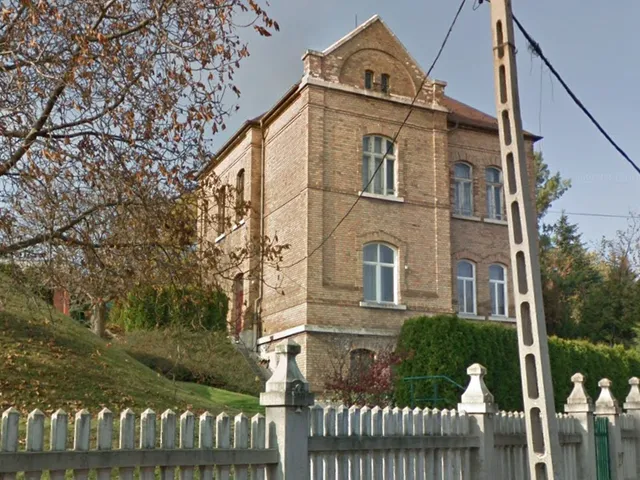 Kiadó kereskedelmi és ipari ingatlan Budapest XII. kerület 160 nm