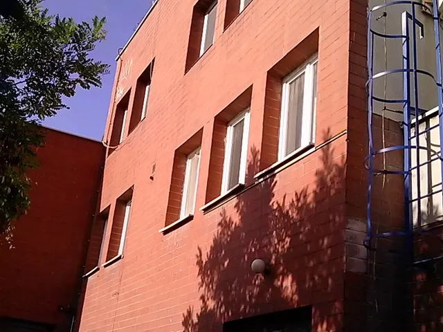 Kiadó kereskedelmi és ipari ingatlan Budapest XI. kerület, Budaörsi út 56. 57 nm