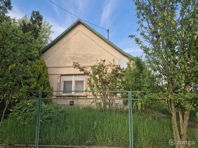 Eladó ház Perkáta, Kossuth Lajos utca 67 87 nm