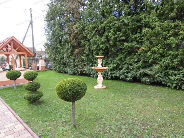 Eladó ház Tapolca 208 nm