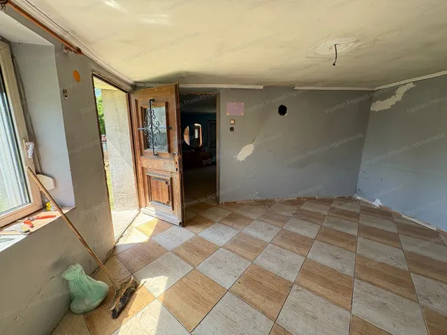 Eladó ház Kerta 43 nm