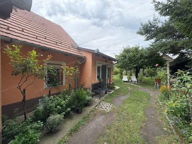 Eladó ház Sümeg 73 nm