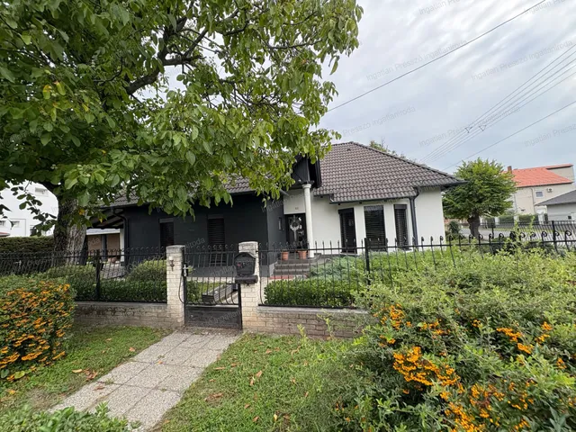 Eladó ház Tapolca 93 nm