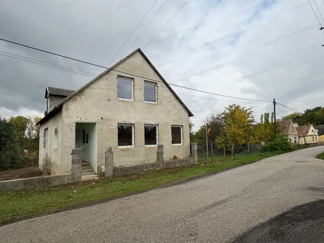 Eladó ház Jánosháza 156 nm