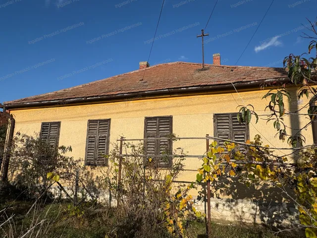 Eladó ház Sümeg 93 nm