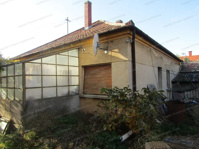 Eladó ház Sümeg 93 nm