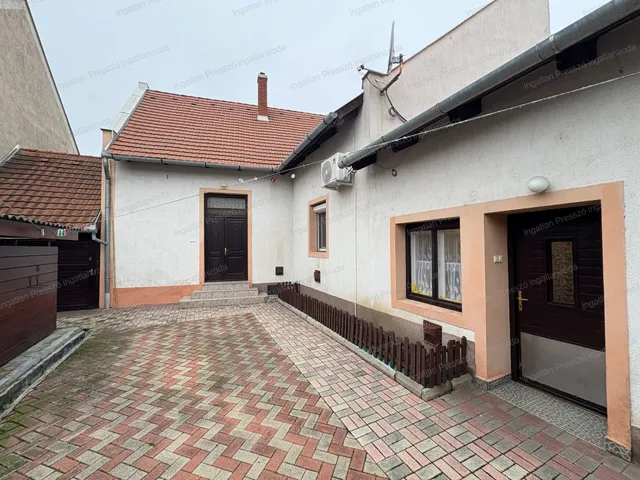 Eladó ház Tapolca 93 nm