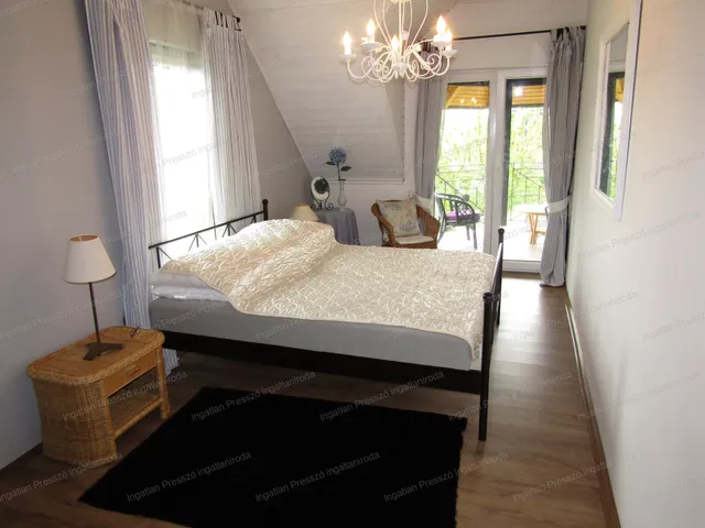 Eladó üdülő és hétvégi ház Badacsonytomaj 120 nm