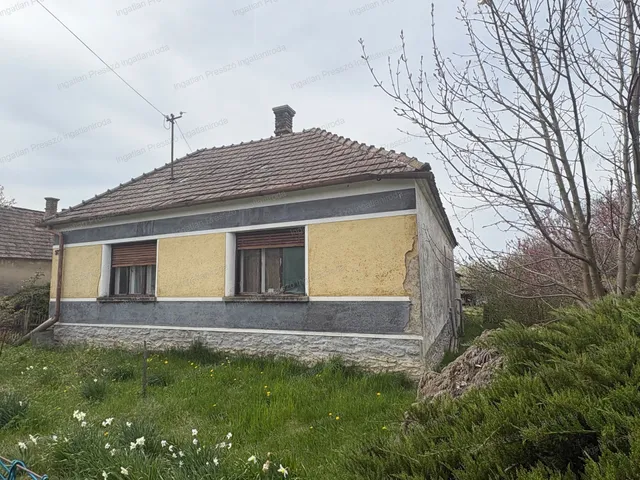 Eladó ház Hosztót 73 nm