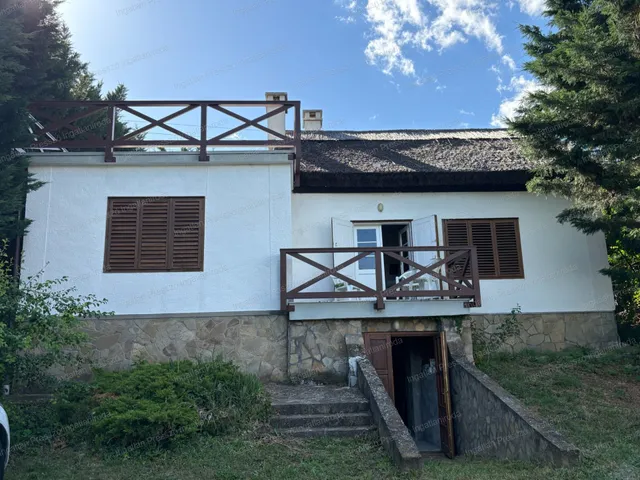 Eladó nyaraló Szigliget 105 nm