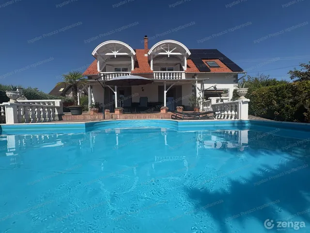 Eladó ház Ábrahámhegy 145 nm