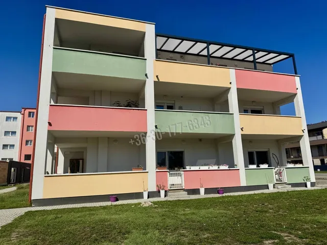 Eladó lakás Komárom 82 nm