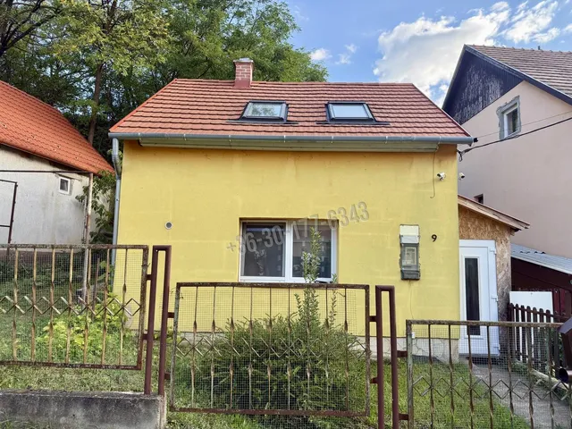 Eladó ház Környe 50 nm