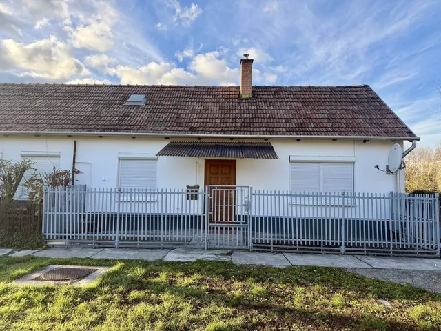 Eladó lakás Komárom 41 nm