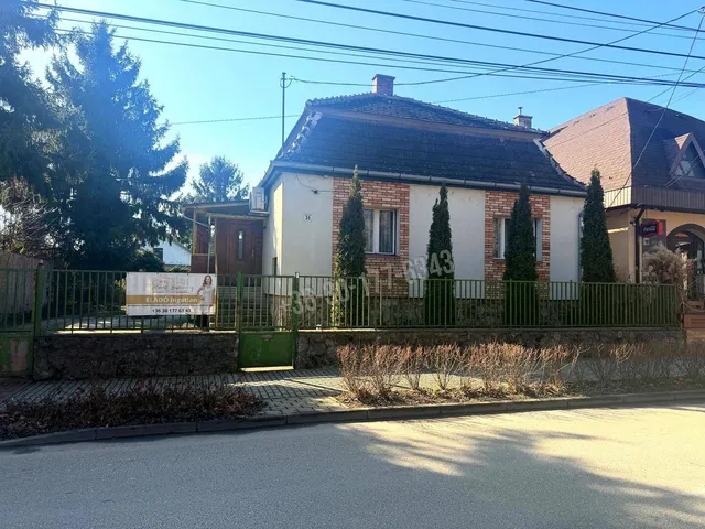 Eladó ház Komárom 60 nm