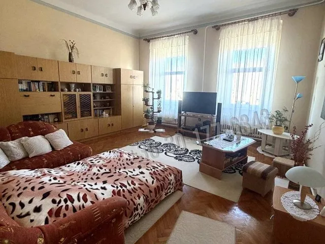Eladó lakás Ács, Cukorgyár lakótelep 81 nm