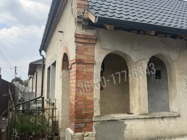 Eladó ház Kocs 98 nm