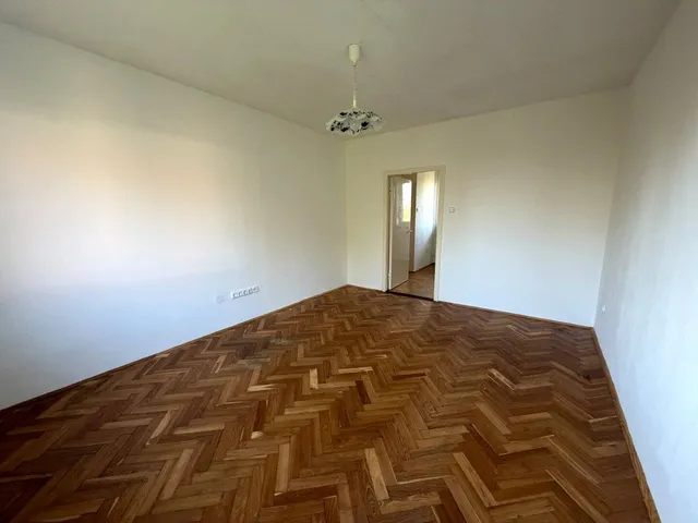 Kiadó lakás Tata 64 nm