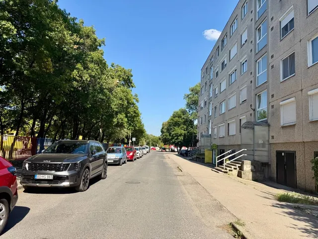 Eladó lakás Tatabánya, Sárberek 49 nm